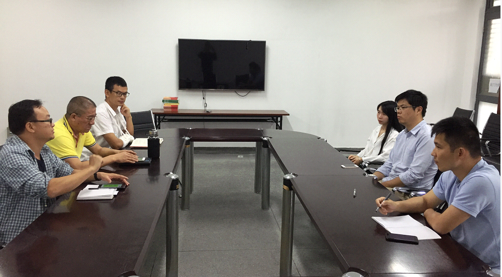 新进教师座谈会1